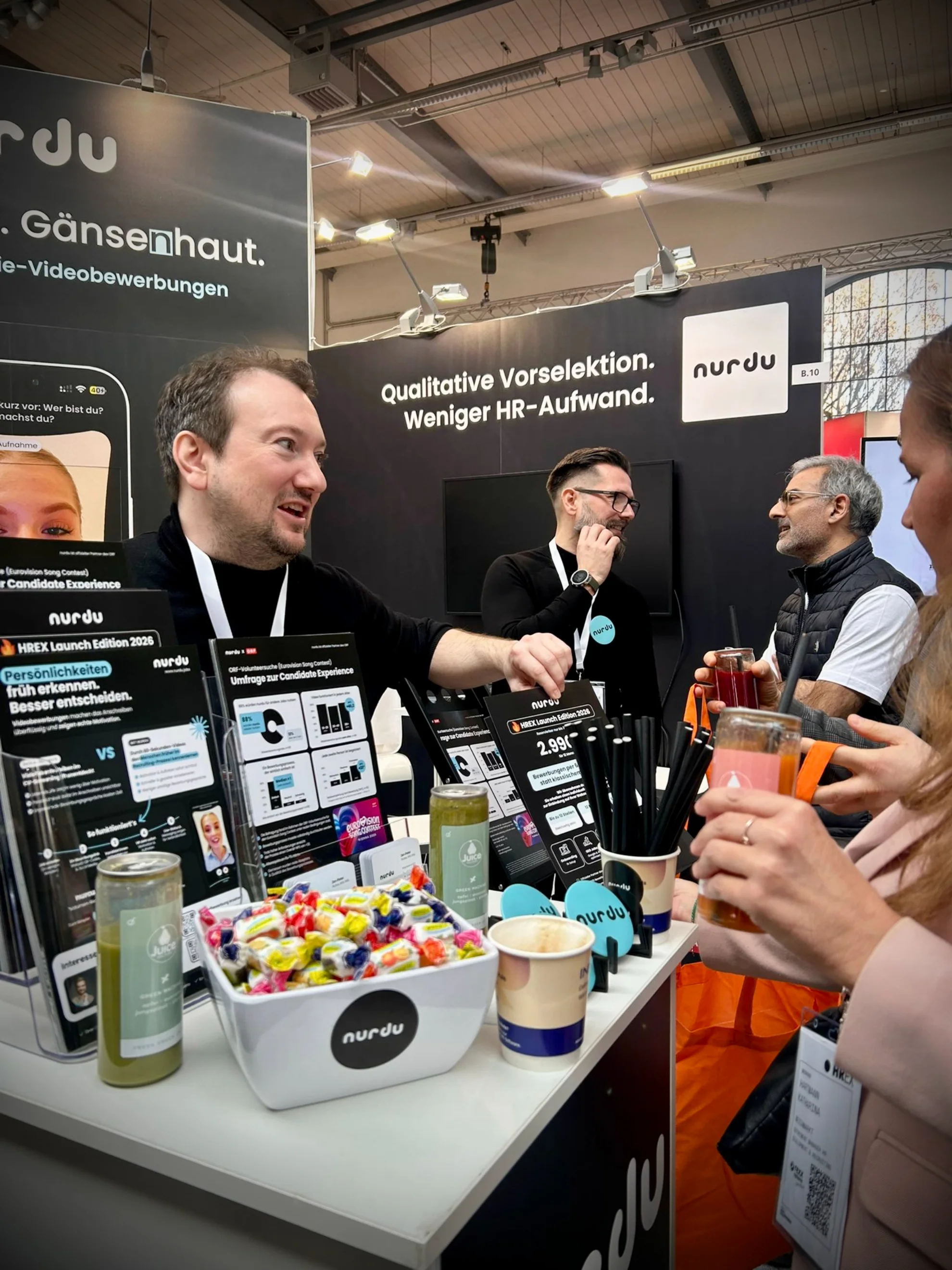 Gespräche am nurdu Stand auf der HREX